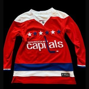 NHL Official Washington Capitals ladies hockey jersey